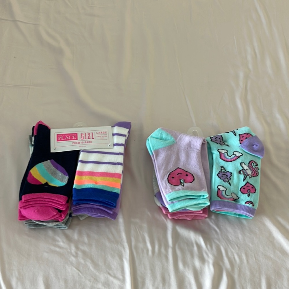 Girls large crew socks (fits size 3-6 shoe) - 12 pairs